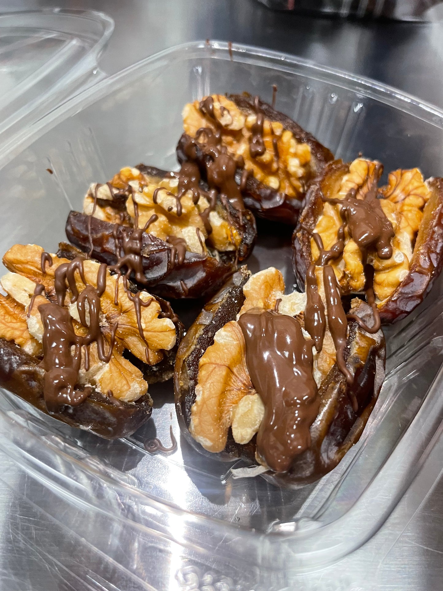 Sahara Almond-filled Dates